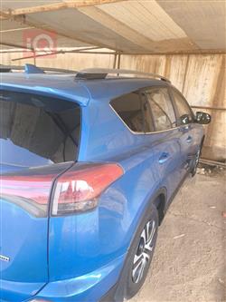 تۆیۆتا ڕاڤ 4